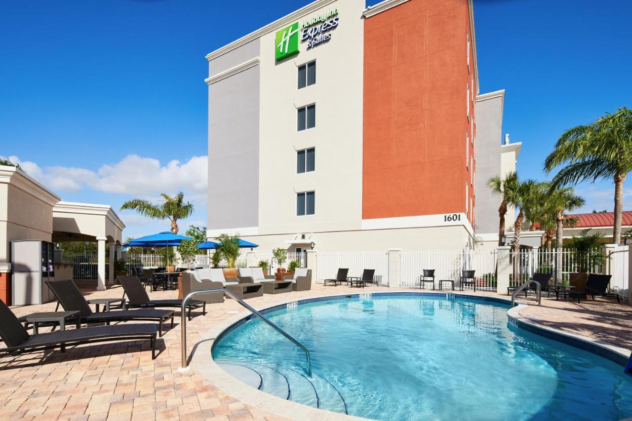 Holiday Inn Express Hotel & Suites Port St. Lucie West By Ihg Exteriér fotografie