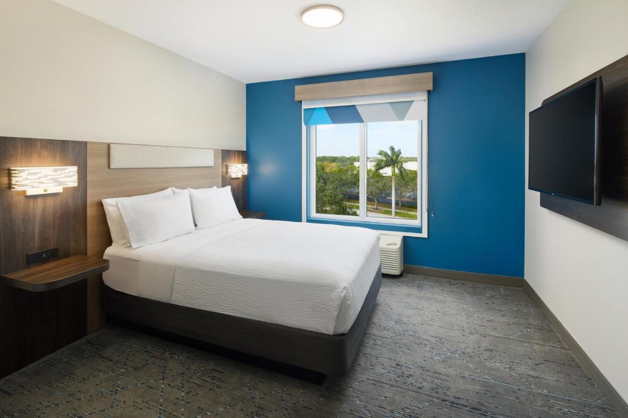 Holiday Inn Express Hotel & Suites Port St. Lucie West By Ihg Exteriér fotografie